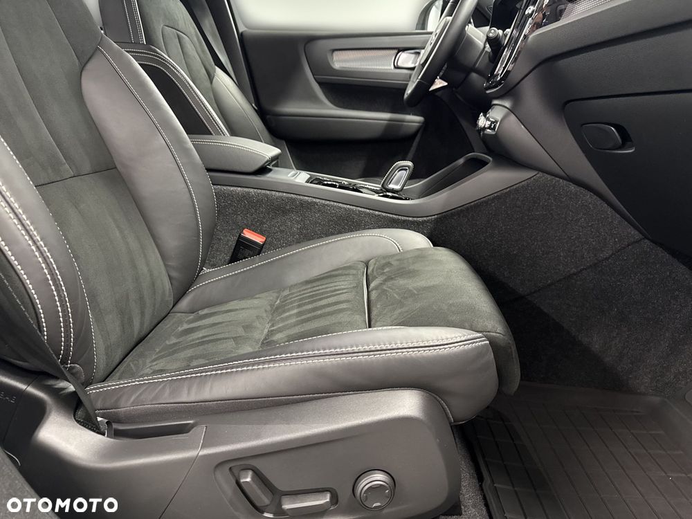 Volvo XC 40 B4 B R-Design - 23