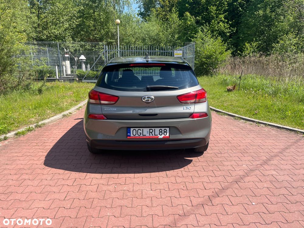 Hyundai i30 1.4 T-GDI Intro Edition - 11