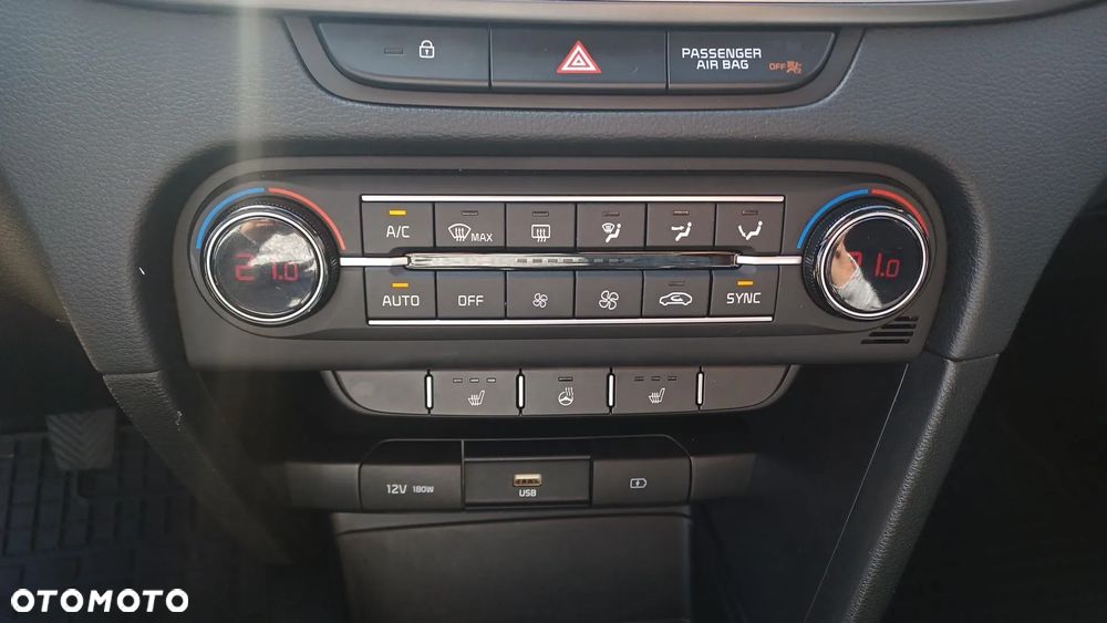 Kia XCeed 1.5 T-GDI M - 18