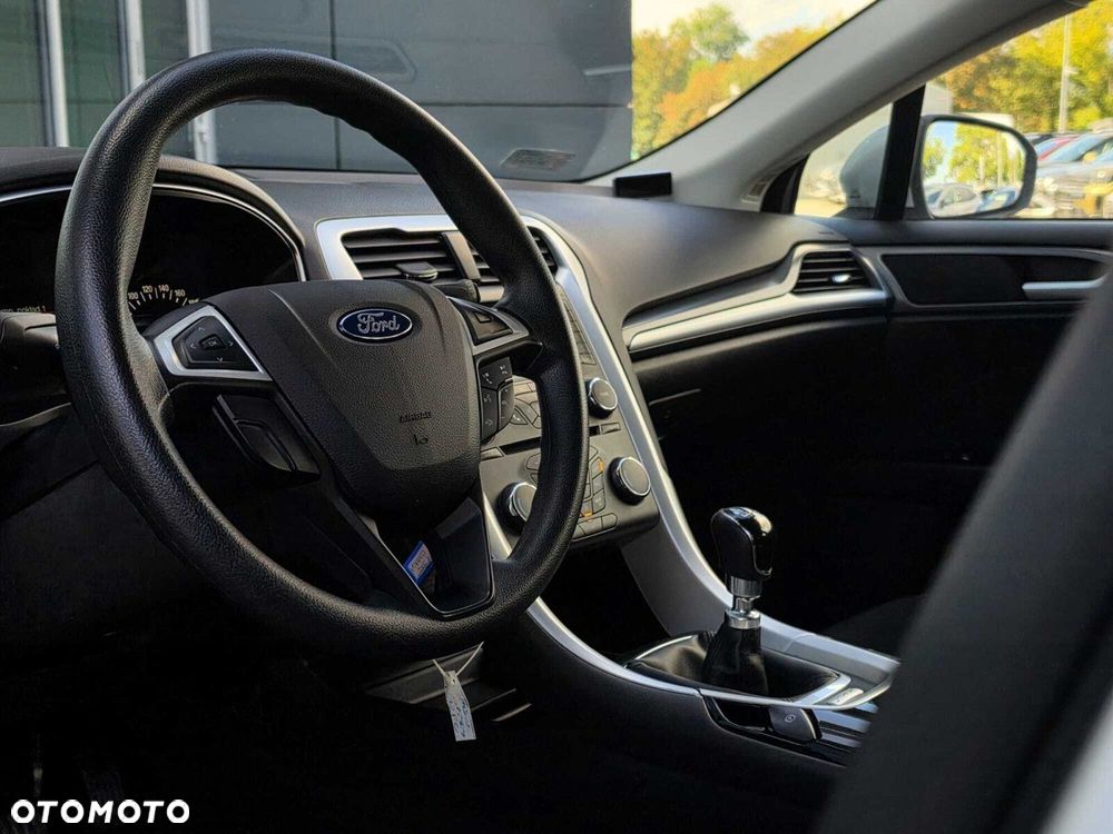 Ford Mondeo 1.5 EcoBoost Ambiente - 26