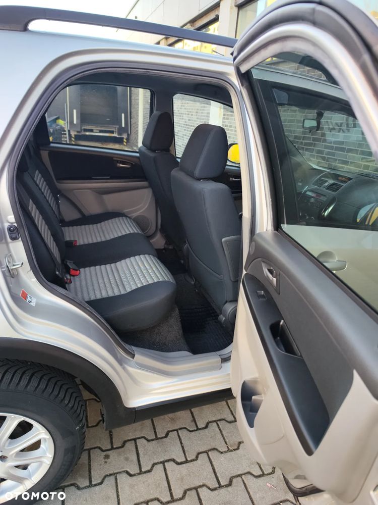 Suzuki SX4 1.6 VVT 4x4 Comfort - 14