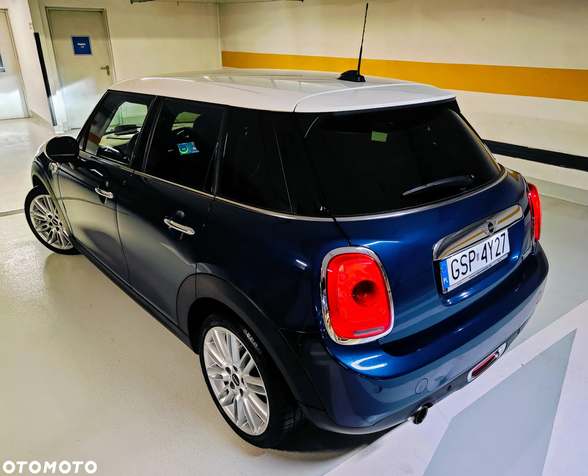 MINI Cooper Standard - 3