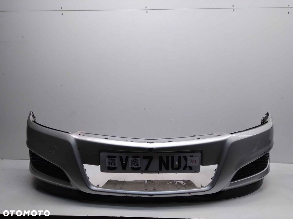 } ZDERZAK PRZÓD PRZEDNI OPEL ASTRA H III 3 LIFT FL Z157 SREBRNY - 1