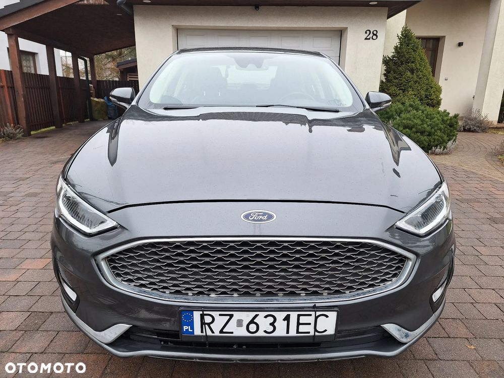 Ford Fusion - 19