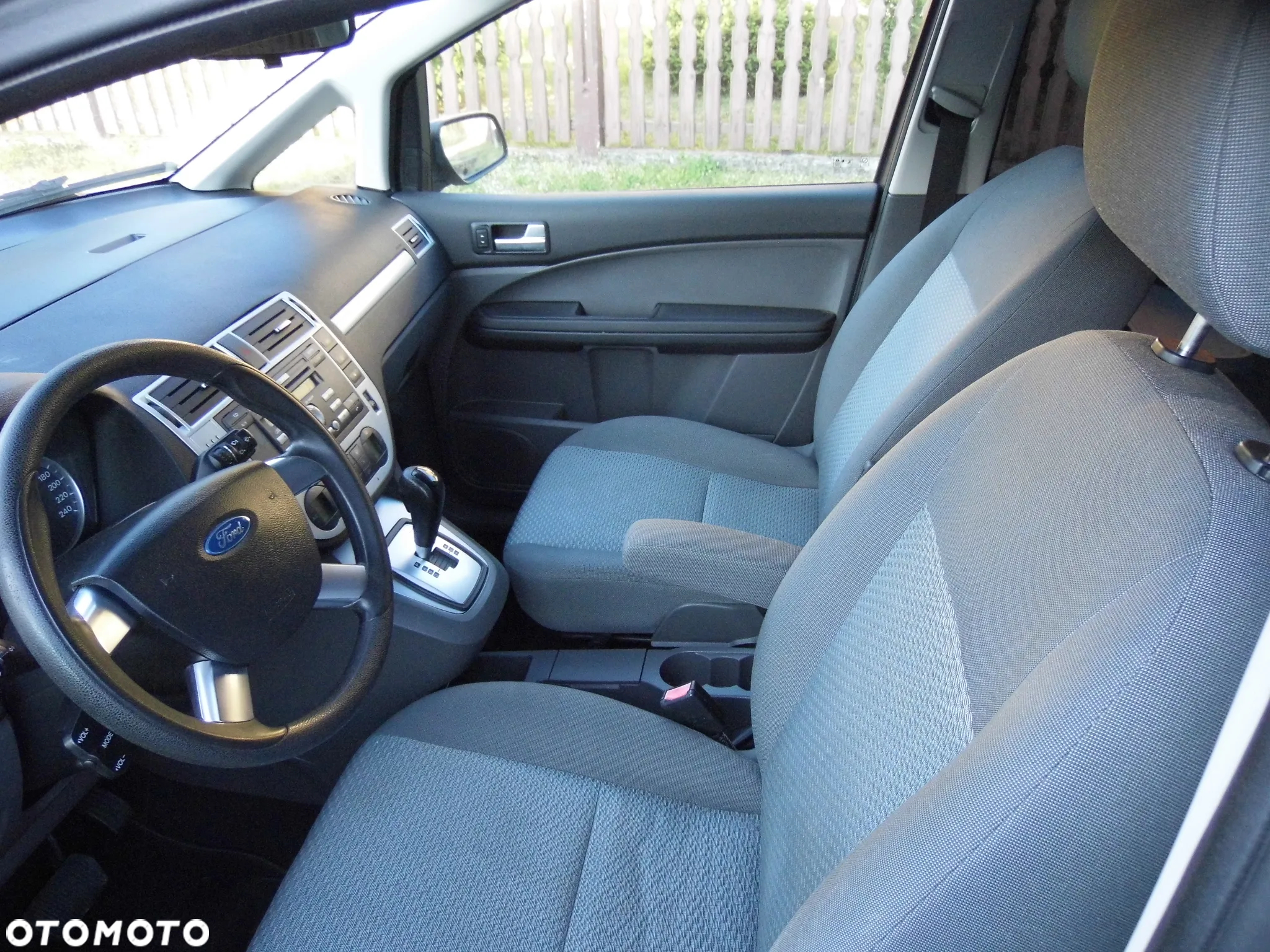 Ford Focus C-Max 1.8 Ghia CVT - 29