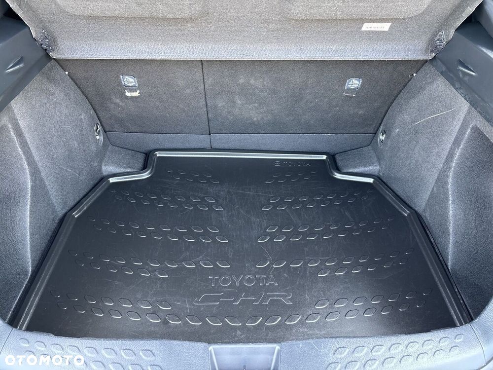 Toyota C-HR 1.8 Hybrid GPF GR Sport - 18