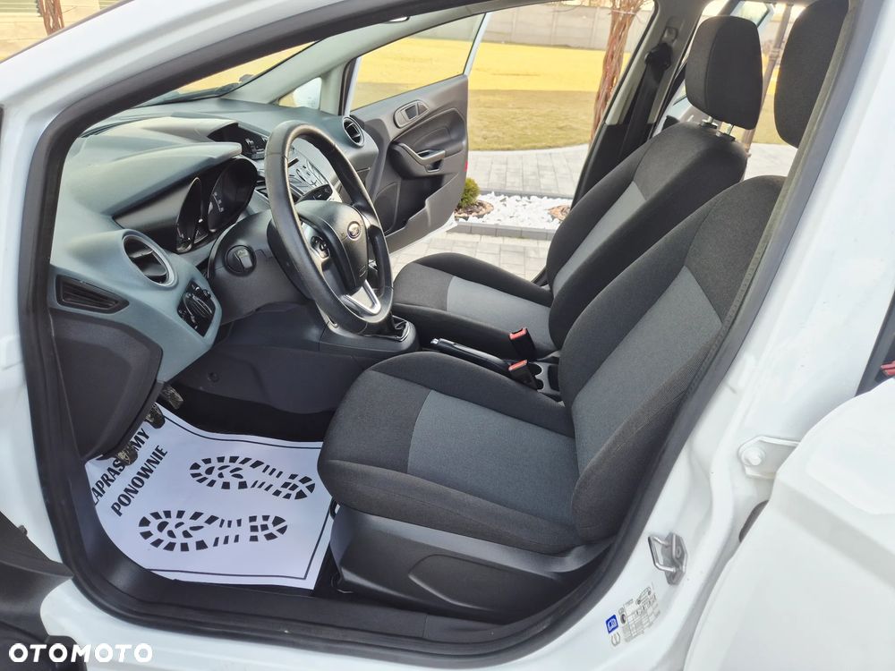 Ford Fiesta 1.25 Celebration - 20