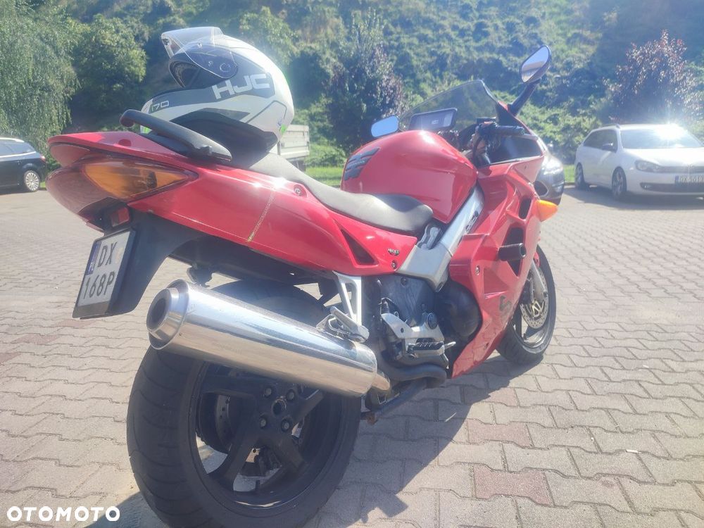 Honda VFR - 3