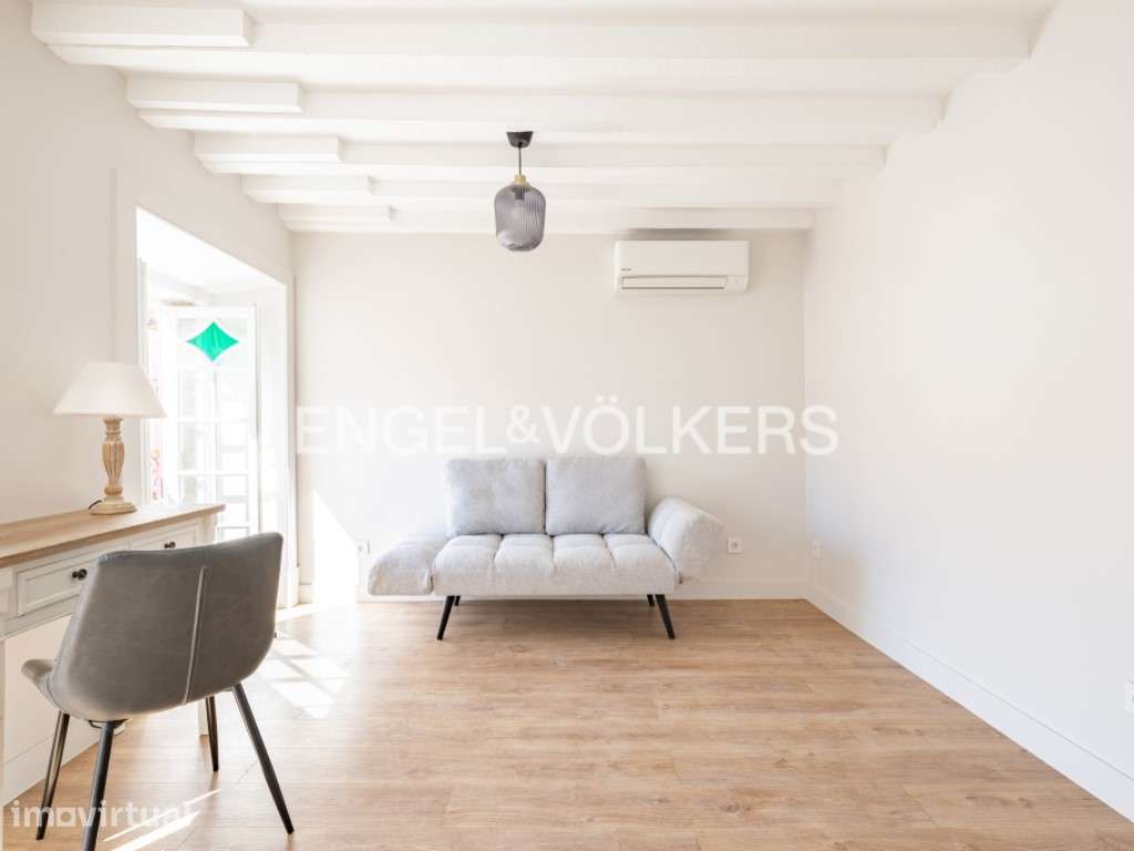 T2 Duplex com Vista Única sobre o Castelo de São Jorge - Grande imagem: 4/28