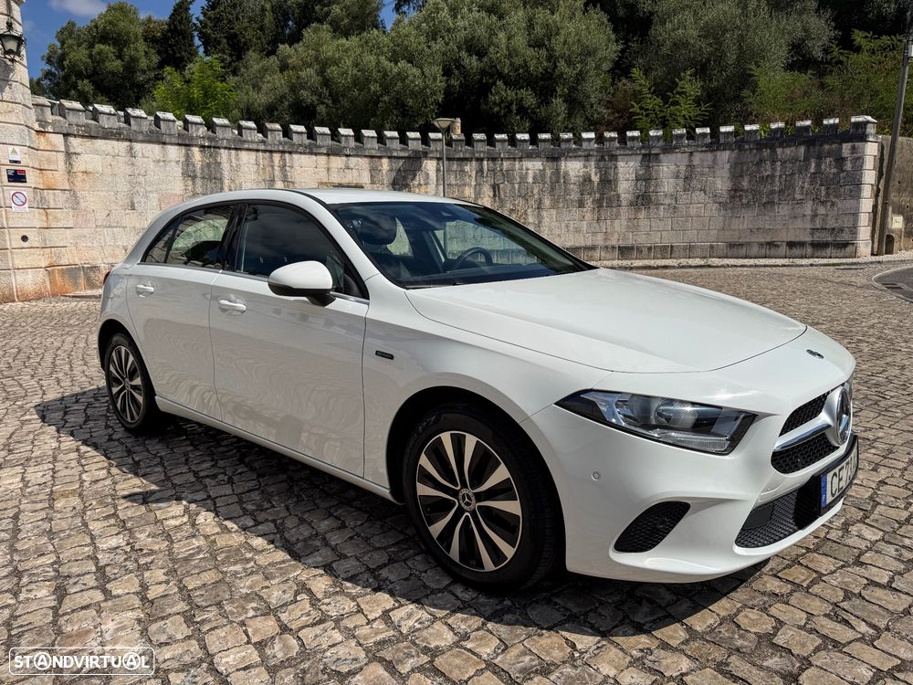 Mercedes-Benz A 250 - 4