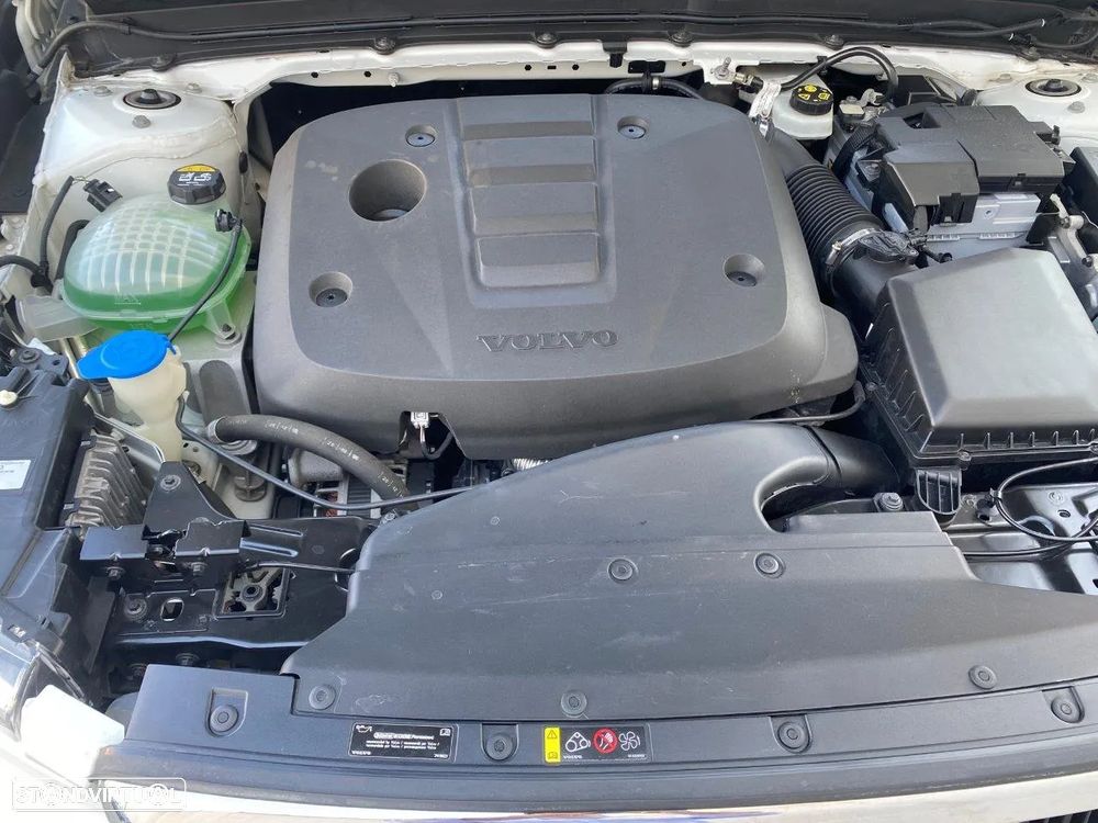 Volvo XC 40 2.0 D3 Momentum Plus - 36