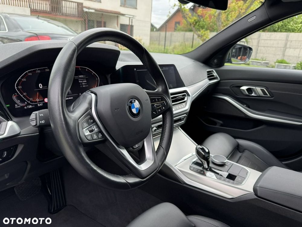 BMW Seria 3 320d Sport Line Shadow sport - 10