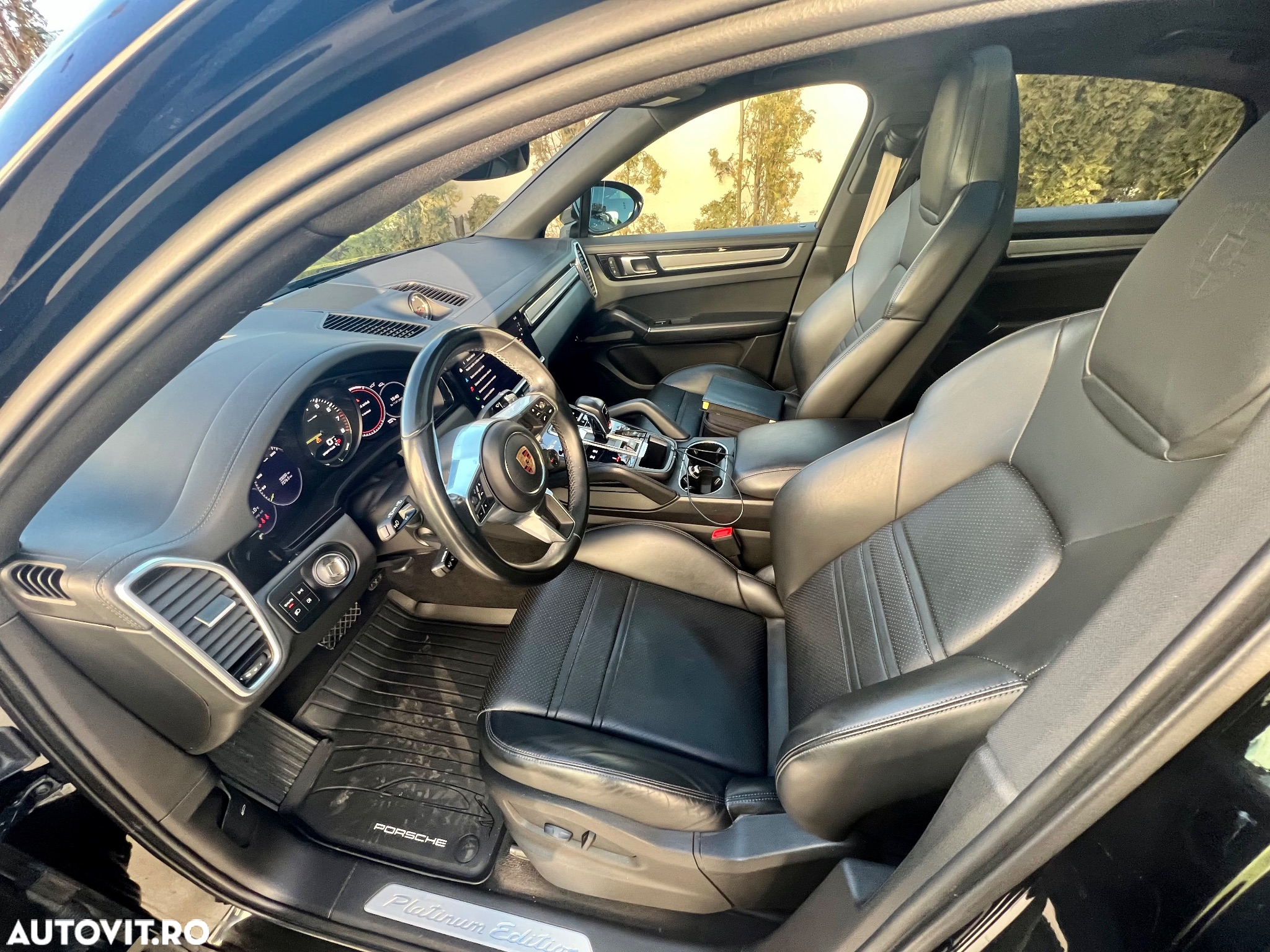 Porsche Cayenne Coupe ver-e--hybrid-tiptronic-s-platinum-edition - 12