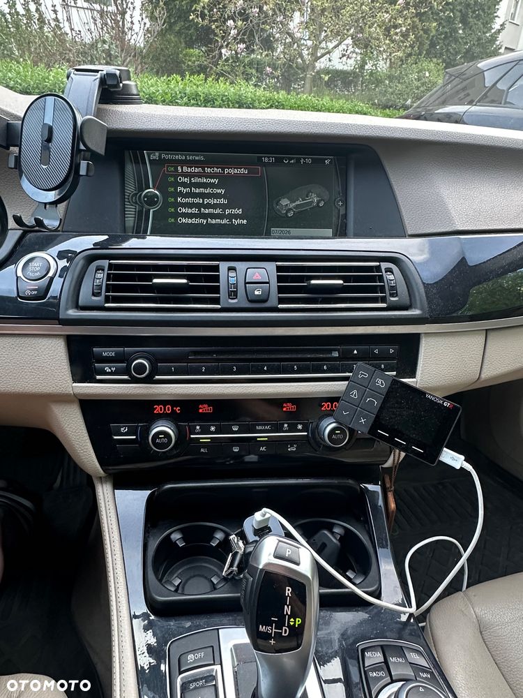 BMW Seria 5 530d xDrive - 10