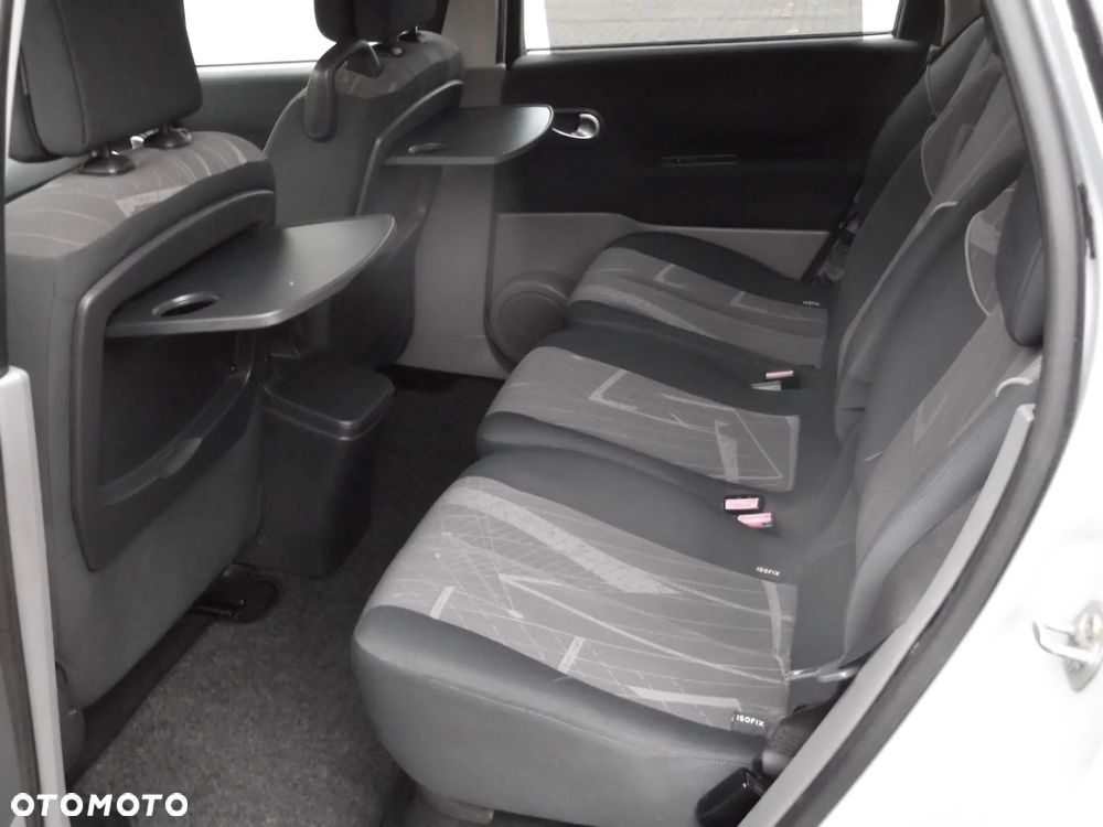 Renault Scenic - 11
