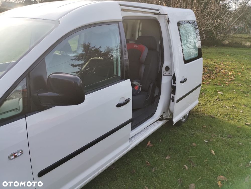 Volkswagen Caddy - 10