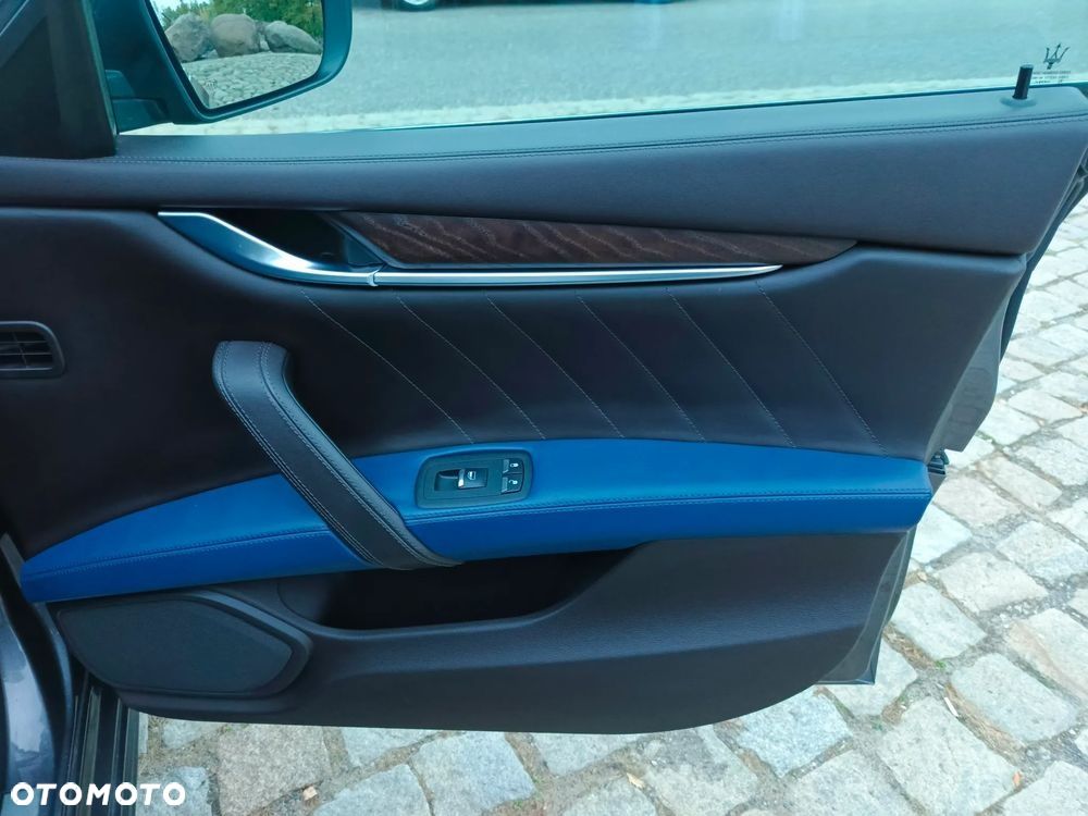Maserati Ghibli 2021