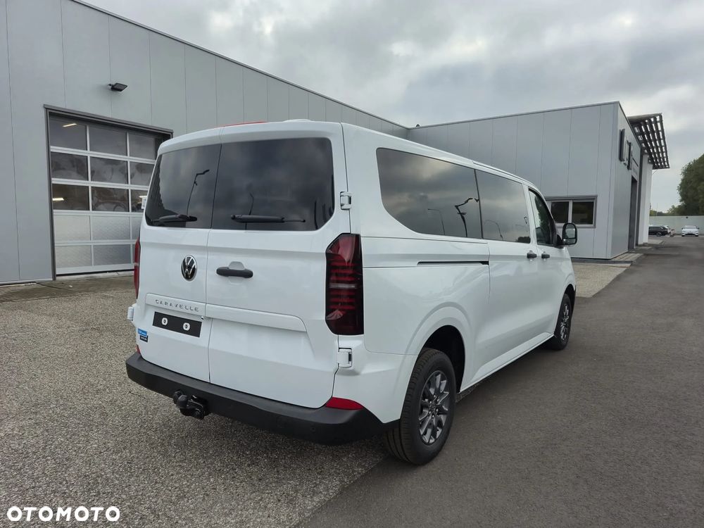 Volkswagen Caravelle - 4