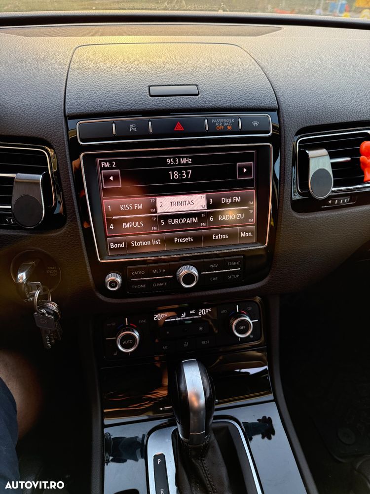 Volkswagen Touareg 3.0 V6 TDI BMT - 15