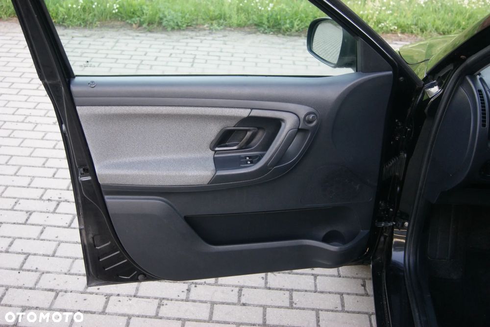 Skoda Fabia 1.2 HTP - 23