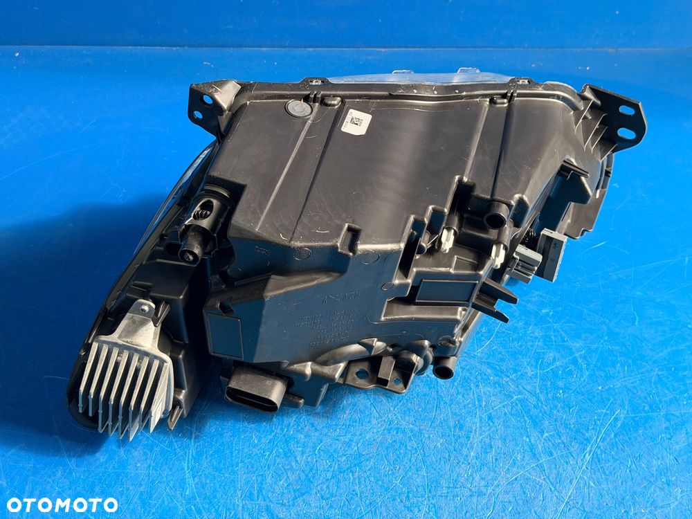 PRAWY FULL LED VOLVO XC40 MID BDB EUROPA - 11