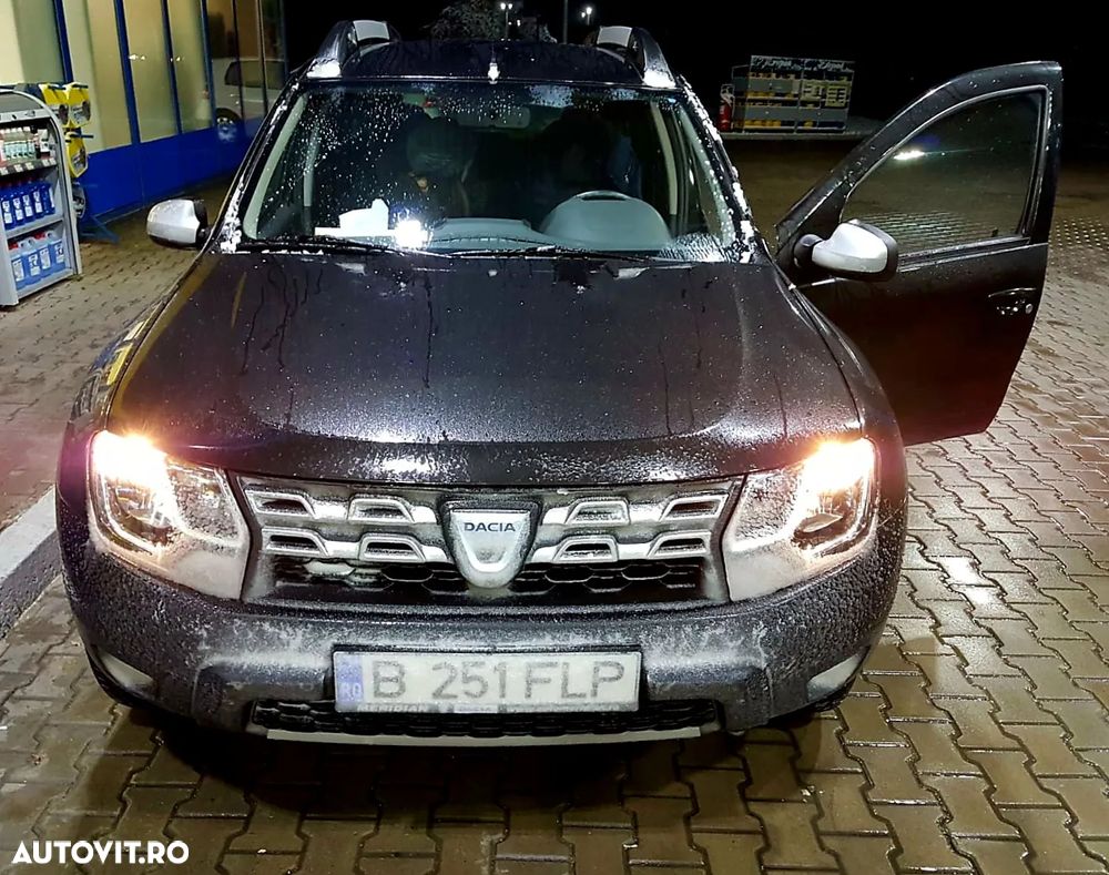 Dacia Duster 1.6 4x4 Laureate - 5