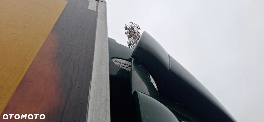 DAF CF 260 - 18