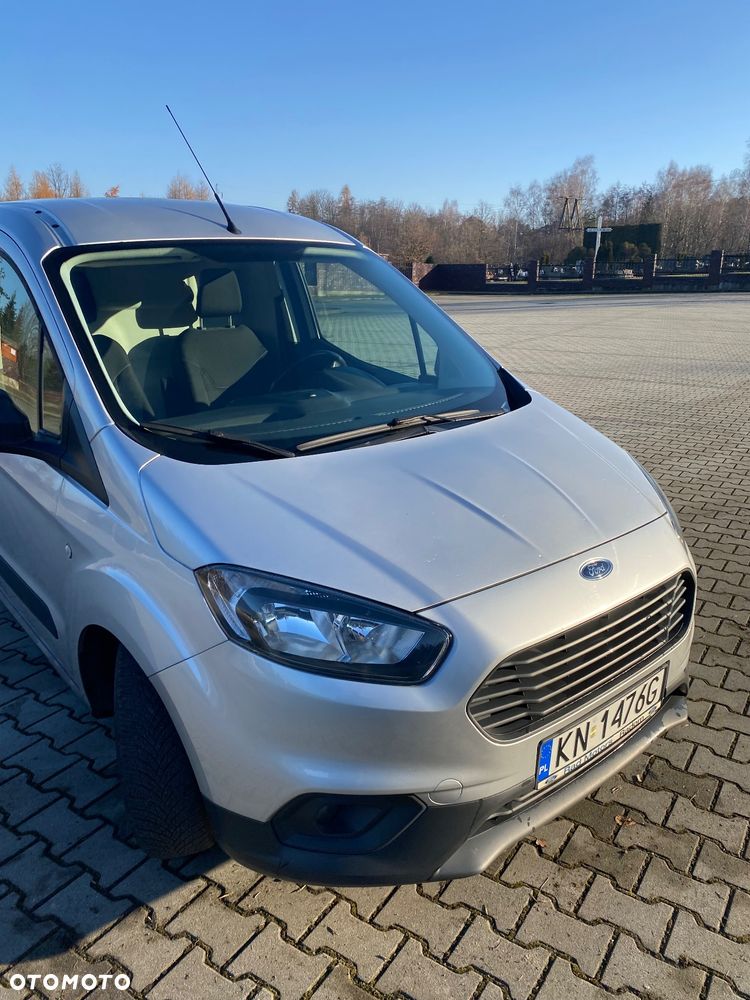 Ford Transit Courier - 3