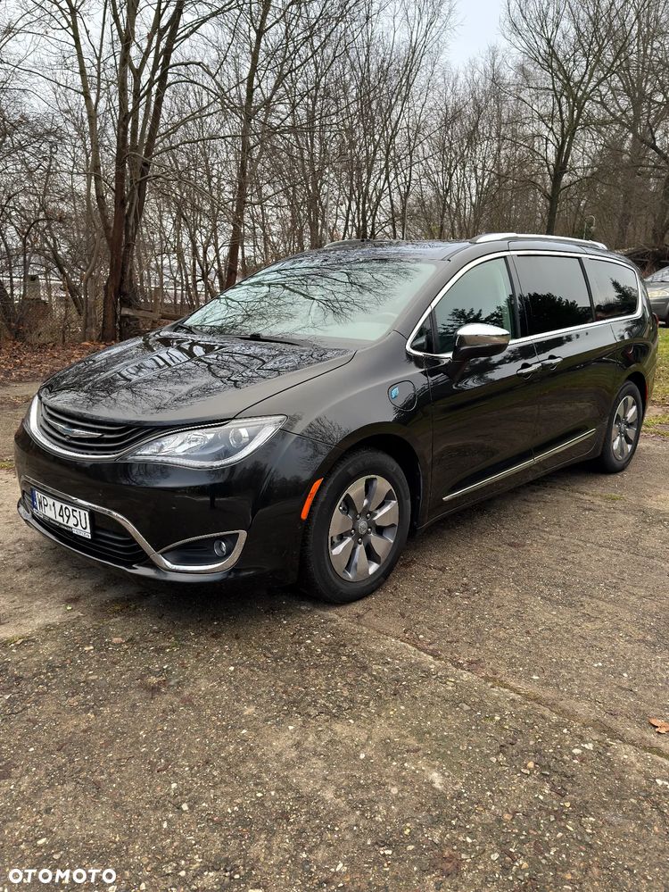 Chrysler Pacifica - 6