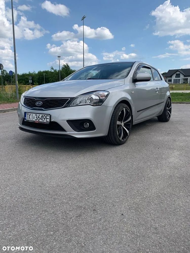 Kia Proceed