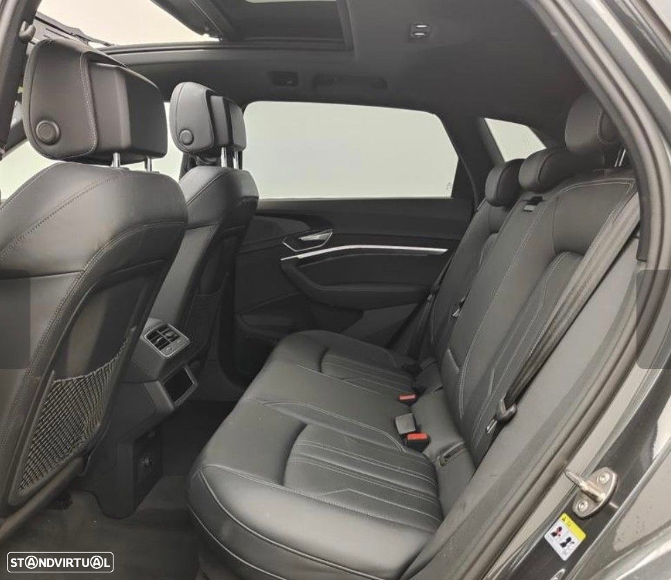 Audi e-tron 55 quattro S line - 6