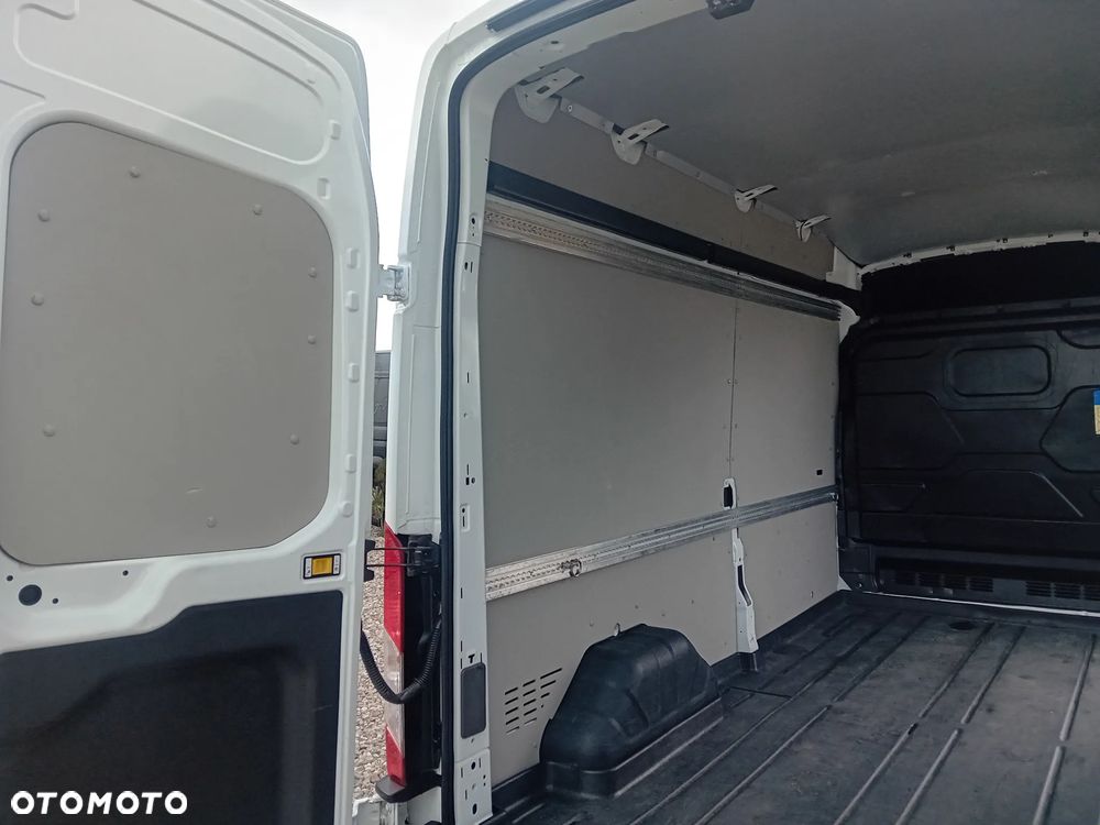 Ford Transit - 10
