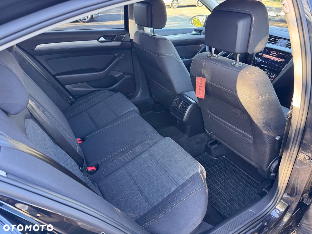 Volkswagen Passat 2021