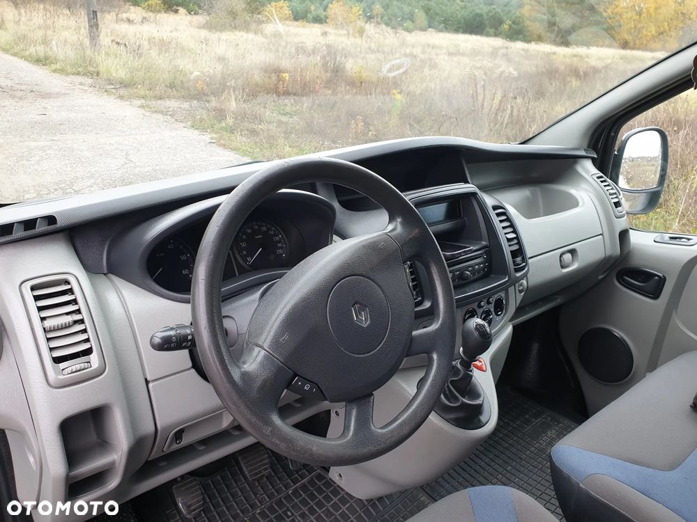 Renault Trafic - 11