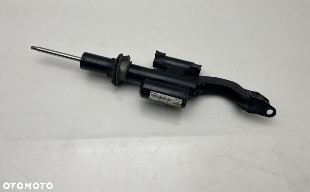 AMORTYZATOR PRAWY PRZÓD MERCEDES C-KLASA W205 AMG C43 4-MATIC A2053208602