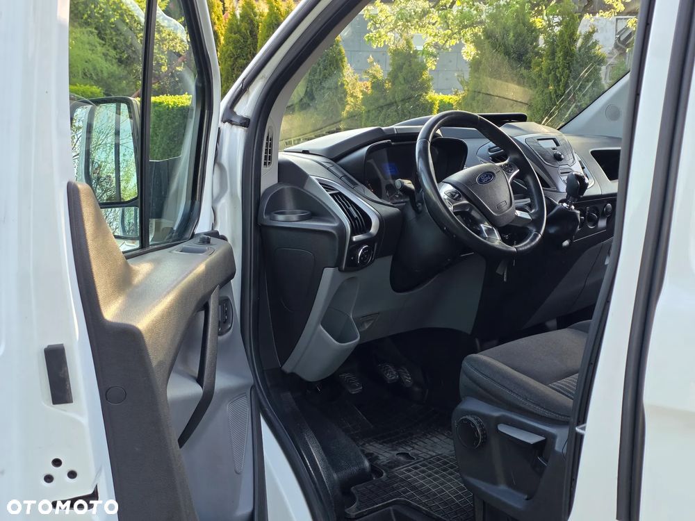 Ford Transit Custom - 10