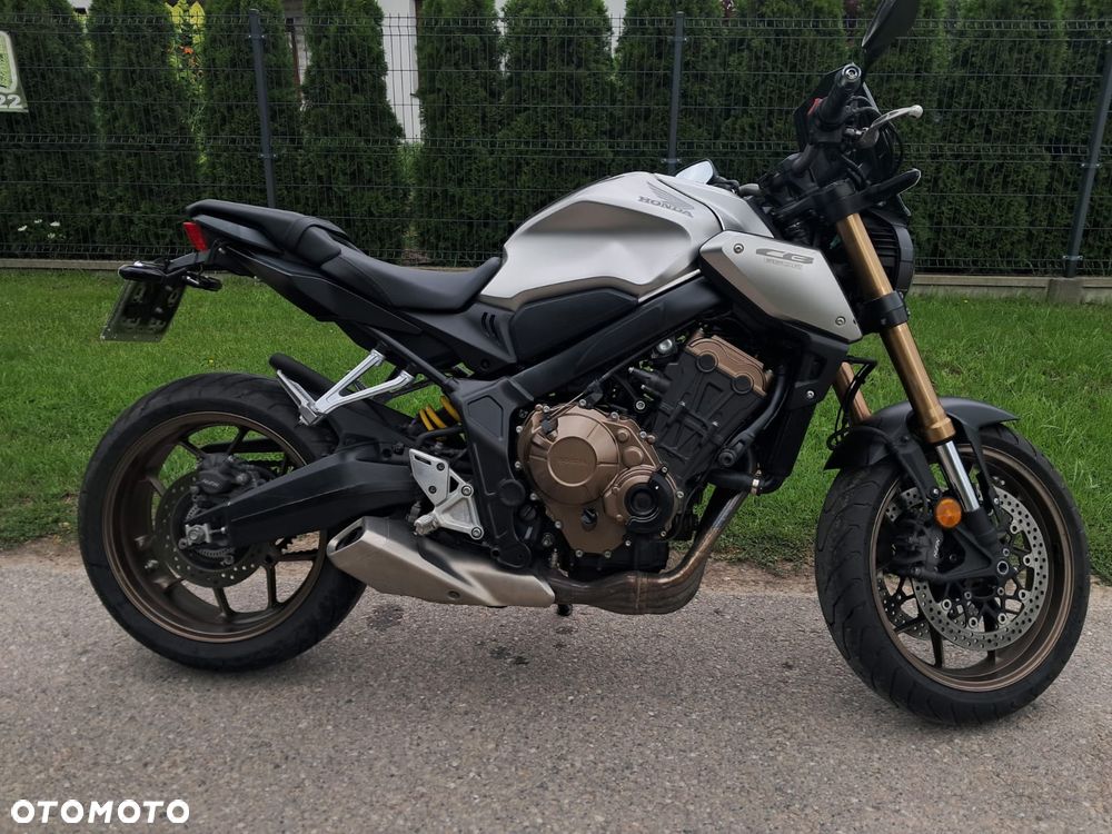 Honda CB - 2