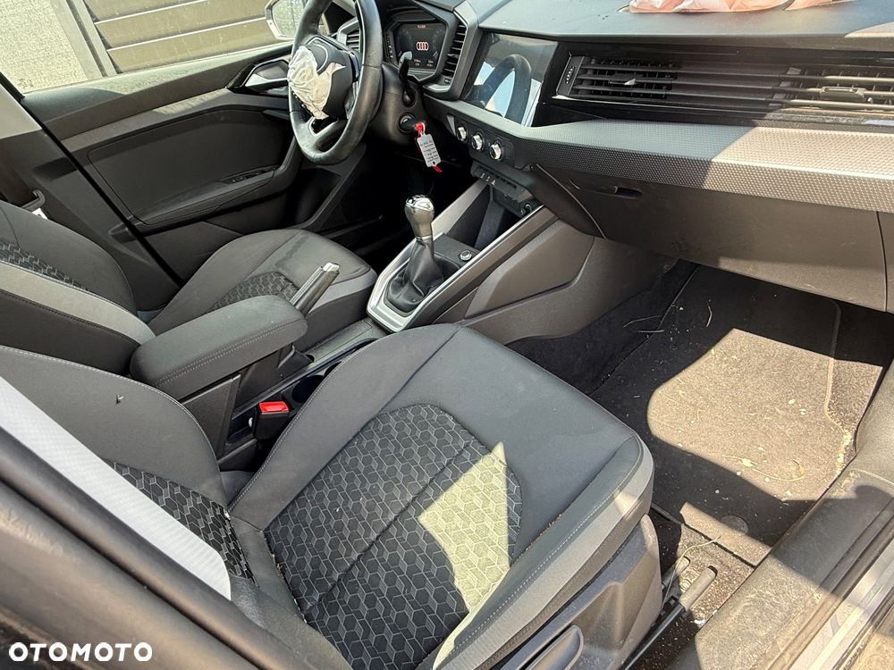 Audi A1 Sportback 25 TFSI S line - 8