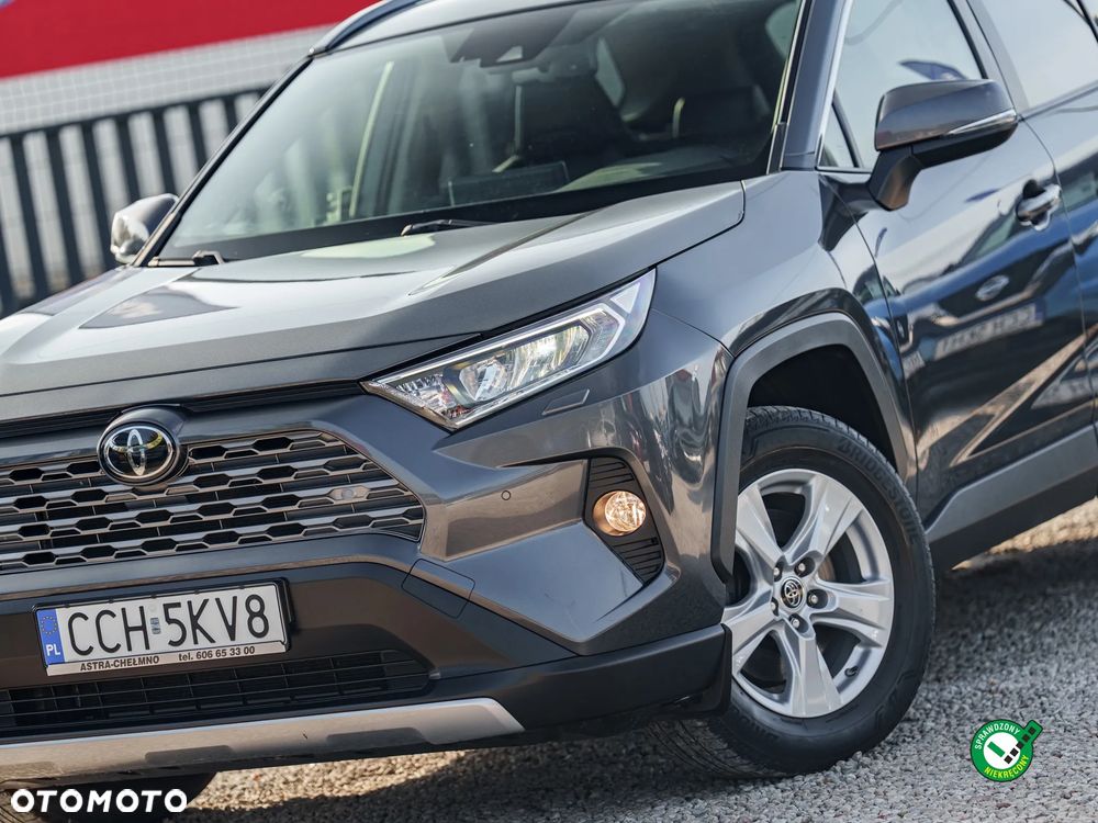 Toyota RAV4 - 10