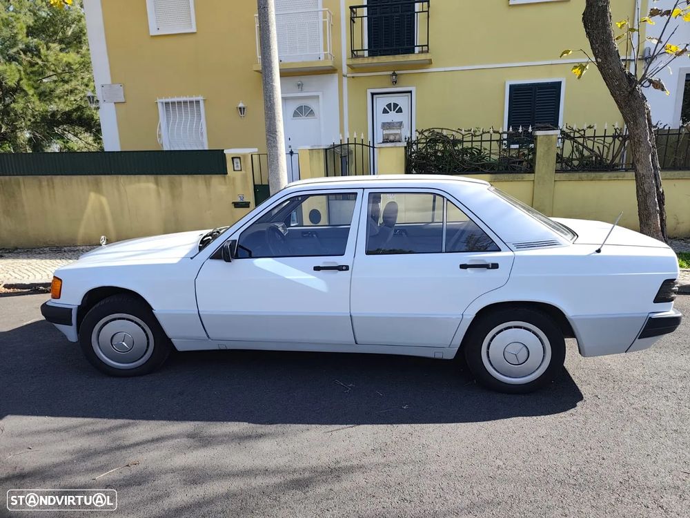 Mercedes-Benz W201 (1982-1993) 190 D 2.0 - 17