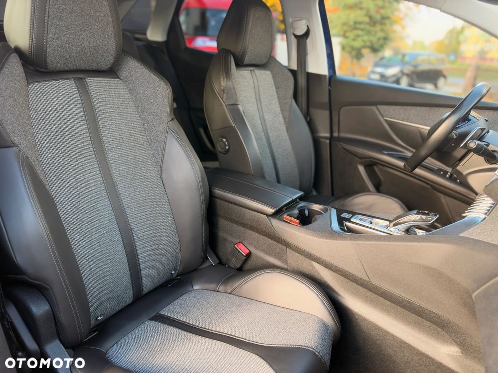 Peugeot 3008 1.2 PureTech GPF Allure S&S EAT8 - 27