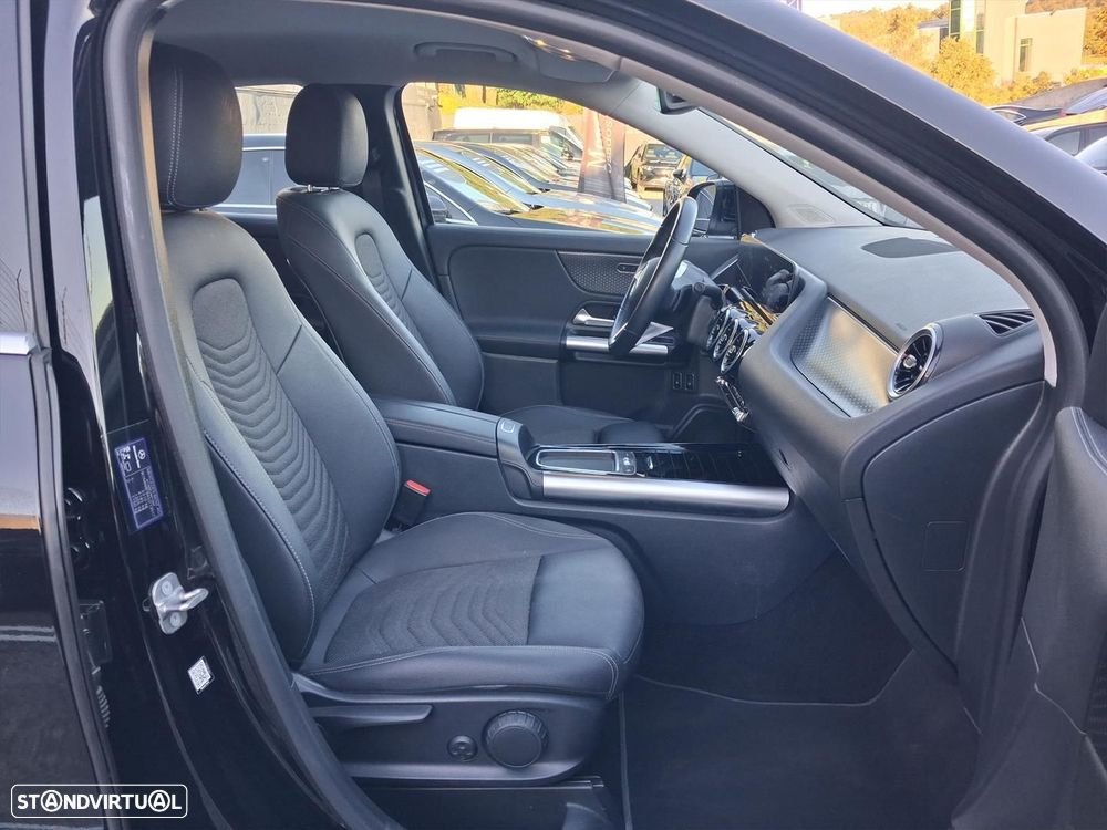 Mercedes-Benz GLA 250 e Progressive - 12