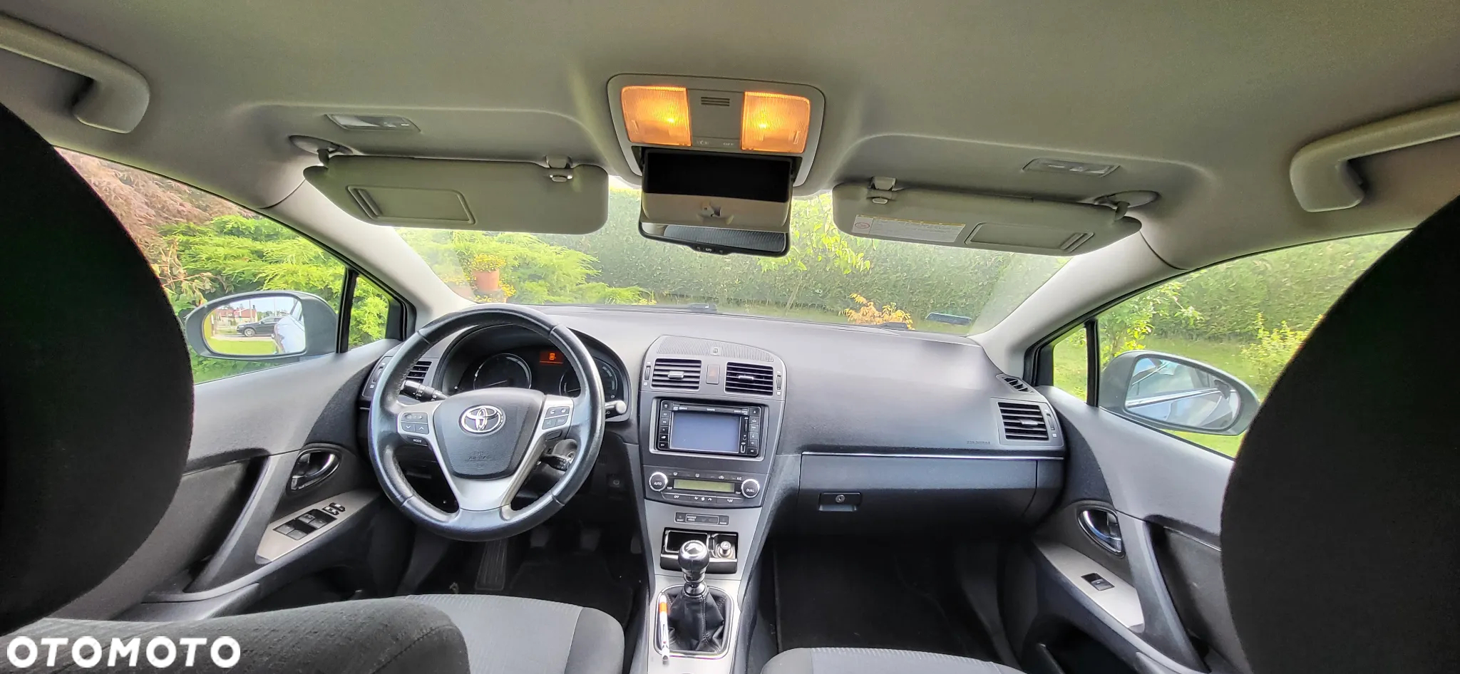 Toyota Avensis - 23
