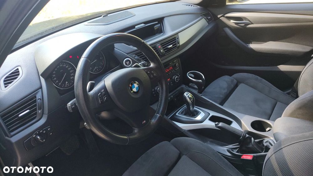 BMW X1 xDrive20i - 18