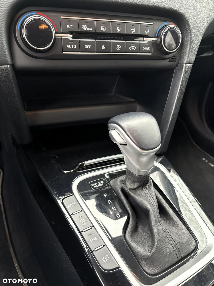 Kia XCeed 1.5 T-GDI L DCT - 25