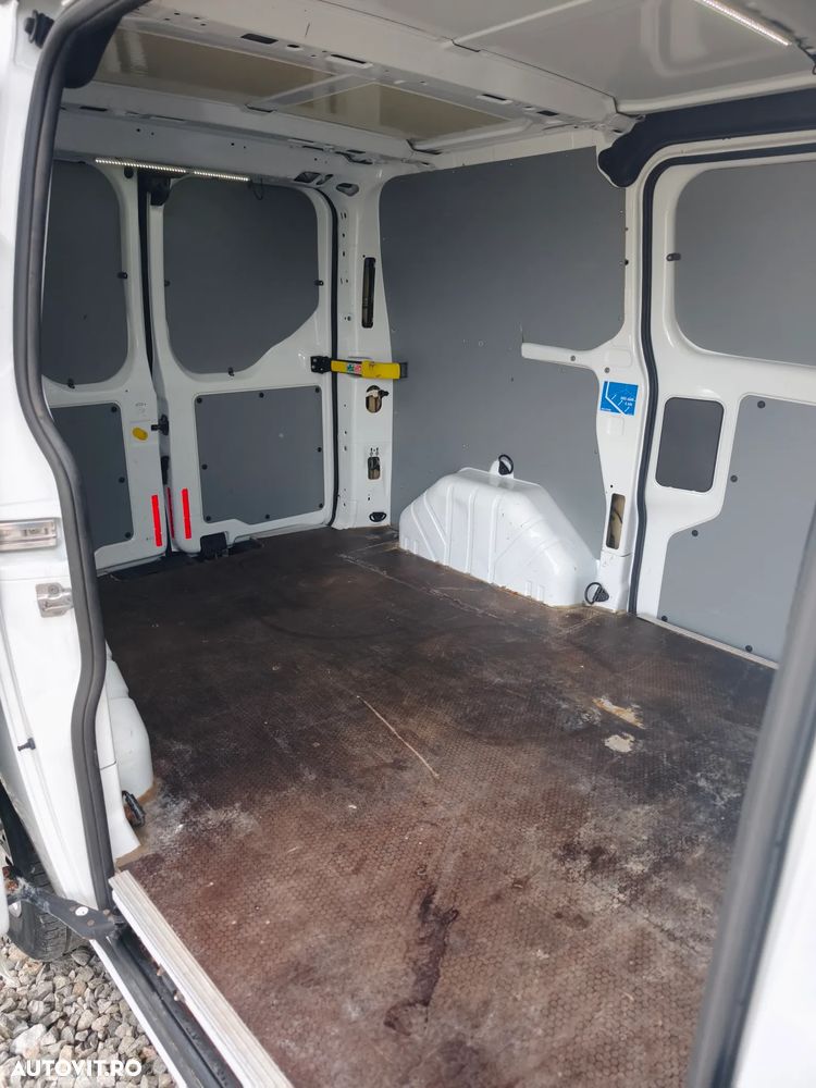 Ford Transit Custom - 17