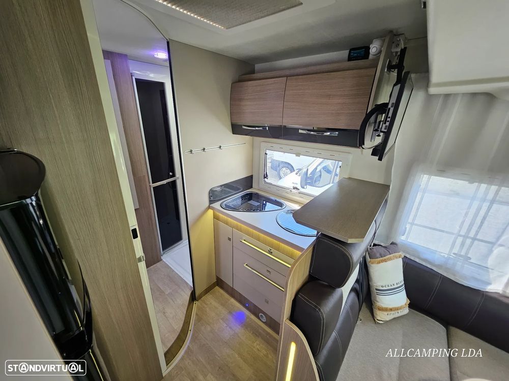 Chausson Flash Salão "Maxi Lounge+Cama de Casal Elétrica - 14