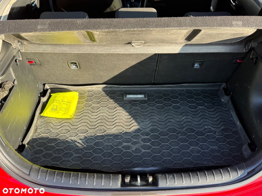 Kia Rio - 16