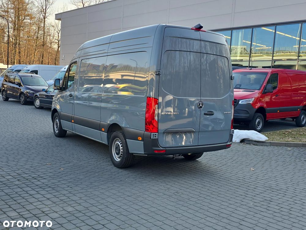Mercedes-Benz Sprinter 315 Furgon - 4