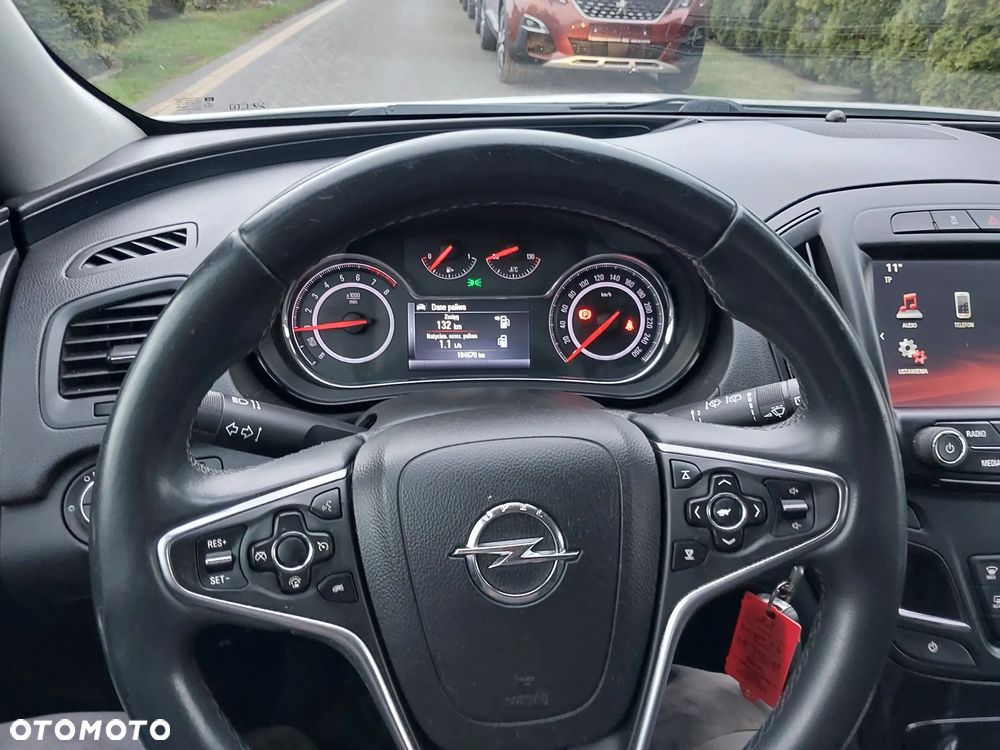 Opel Insignia - 16